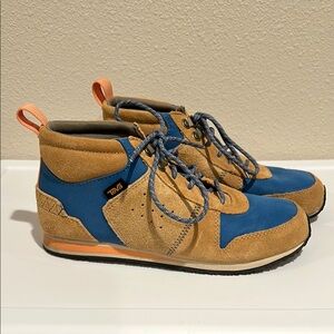 Teva Women’s Highside 84 Blue and Tan Shoes